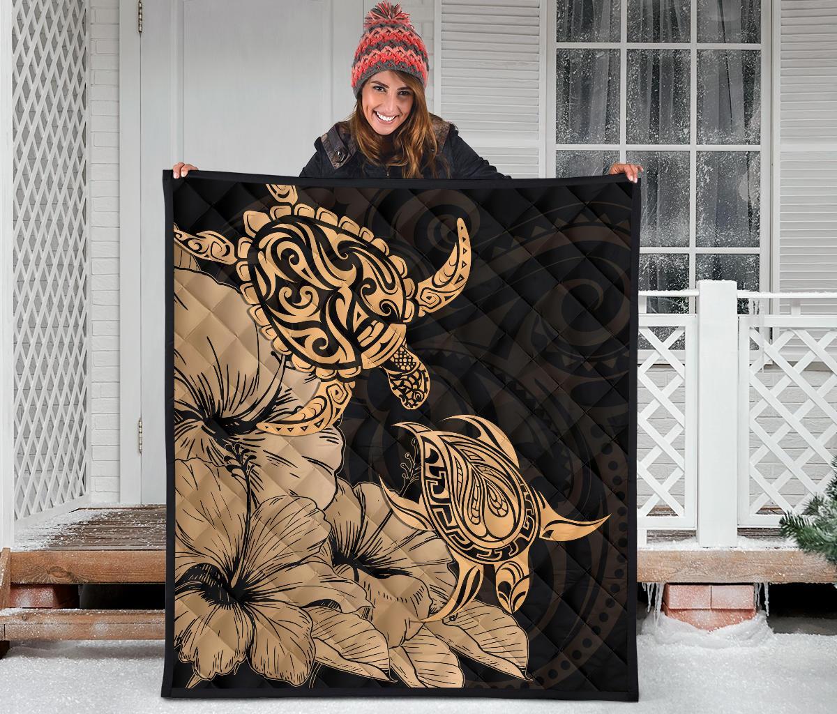 Hawaii Turtle Premium Quilt Polynesian Hibiscus Art Gold AH - Polynesian Pride