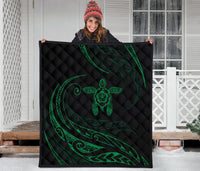 Hawaii Turtle Hibicus Premium Quilt - Frida Style - Green - Polynesian Pride