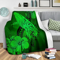 Hawaii Whale Swim Poly Green Premium Blanket - Polynesian Pride