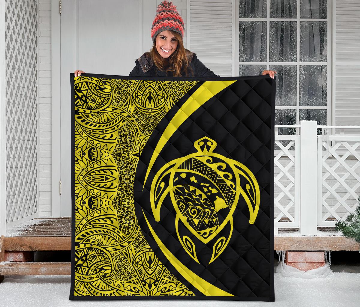 Hawaii Turtle Map Polynesian Premium Quilt - Yellow - Circle Style - Polynesian Pride