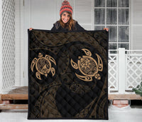 Hawaii Polynesian Turtle Premium Quilt Gold - Polynesian Pride