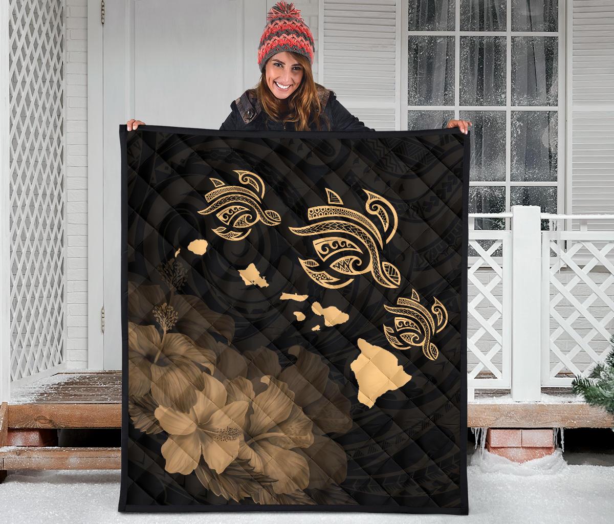 Hawaii Hibiscus Map Polynesian Ancient Gold Premium Quilt - Polynesian Pride