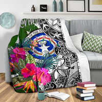 Northern Mariana Islands Premium Blanket White - Turtle Plumeria Banana Leaf - Polynesian Pride