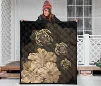 Hawaiian Map Turtle Hibiscus Vintage Polynesian Premium Quilt Gold - Polynesian Pride