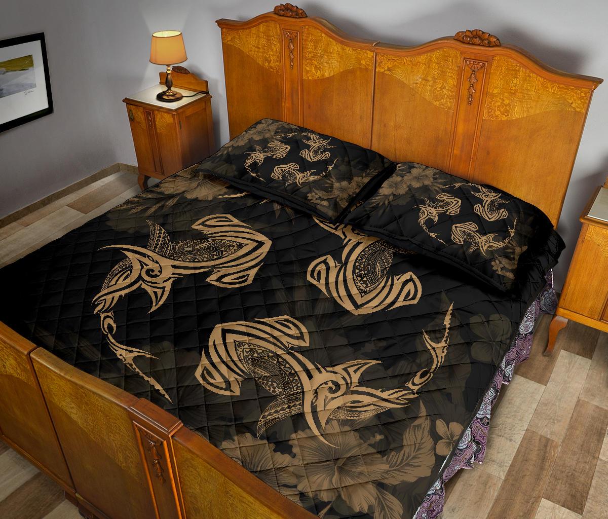 Hawaii Head Hammer Shark Hibiscus Gold Quilt Bed Set - Polynesian Pride