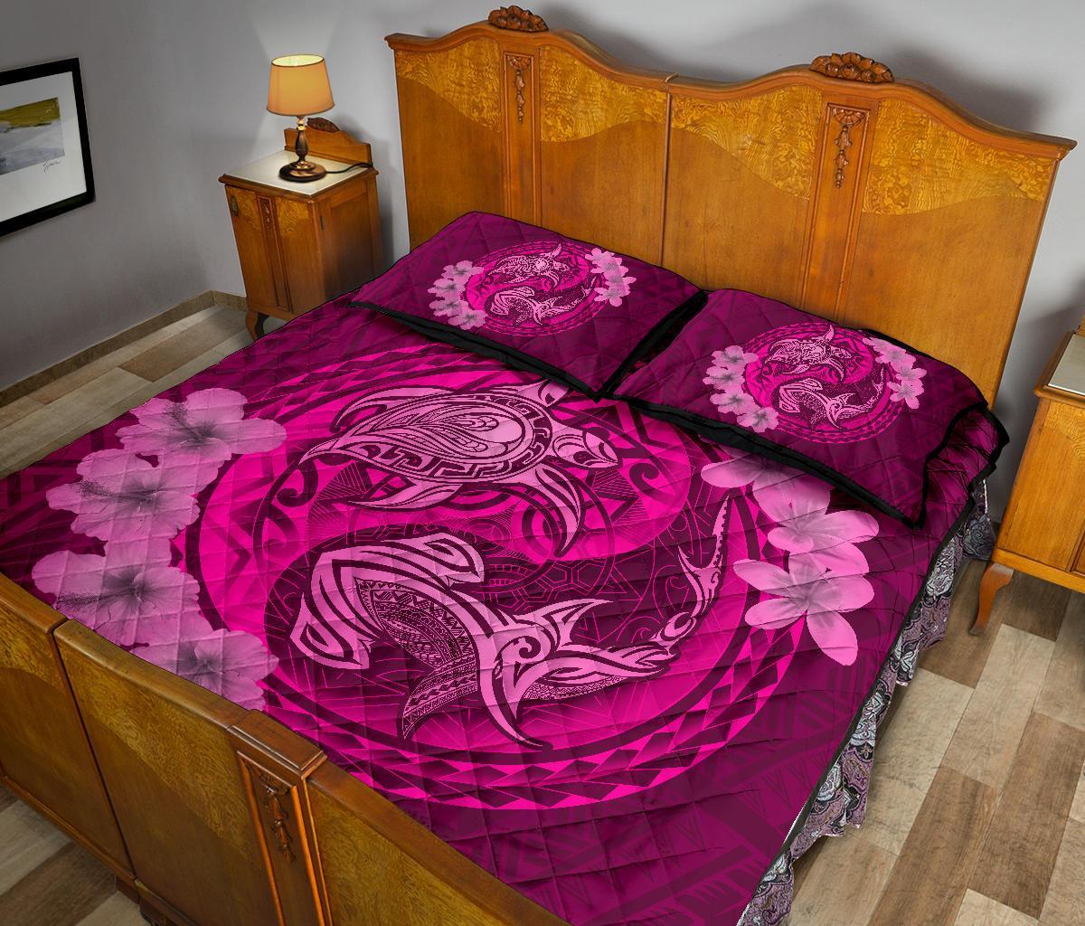 Hawaii Yin Yang Turtle Shark Hibiscus Plumeria Quilt Bed Set - Pink - Polynesian Pride