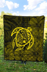 Hawaii Turtle Kanaka Map Hibiscus Poly Premium Quilt - Yellow - Polynesian Pride