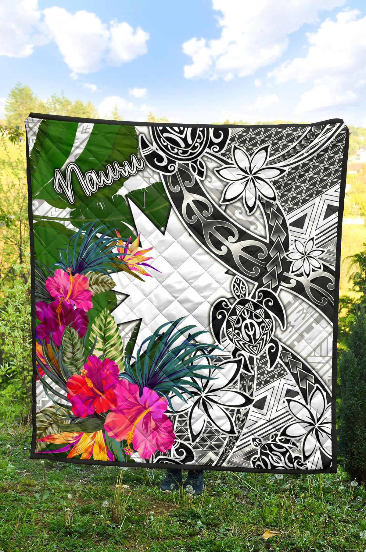 Nauru Premium Quilt White - Turtle Plumeria Banana Leaf - Polynesian Pride