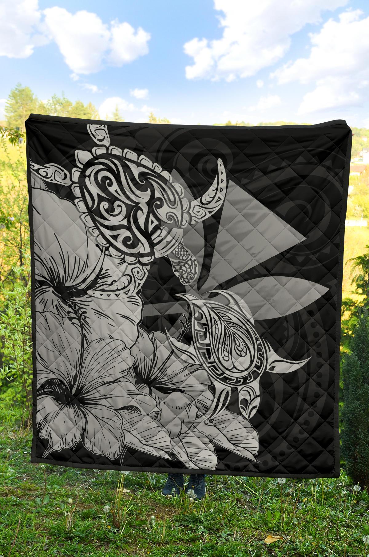 Hawaii Turtle Premium Quilt Polynesian Hibiscus Art Ver 2.0 Gray AH - Polynesian Pride