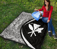 Hawaii Kanaka Polynesian Black And White Premium Quilt - Circle Style - Polynesian Pride