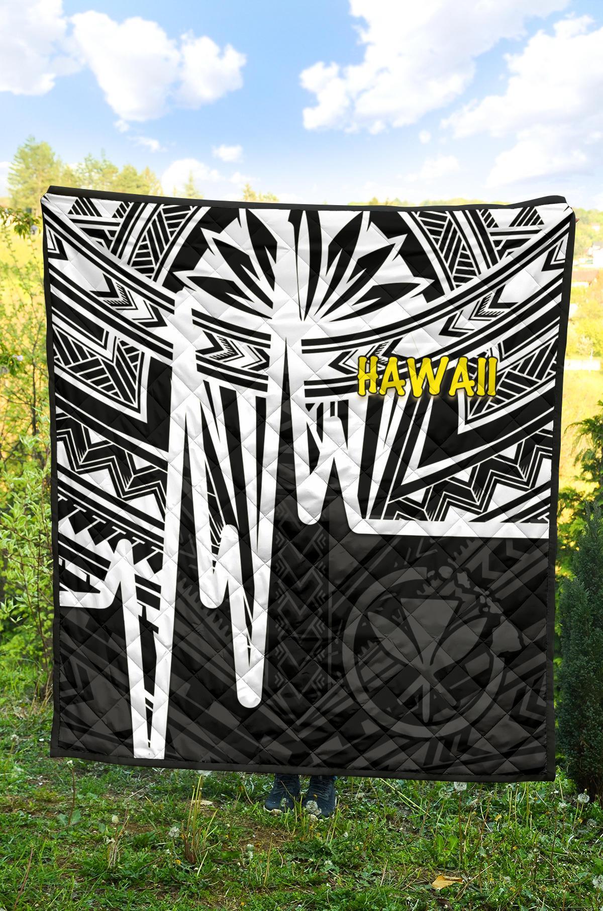 Hawaii Premium Quilt- Kanaka Maoli With Polynesian Pattern In Heartbeat Style (Black,White) - Polynesian Pride