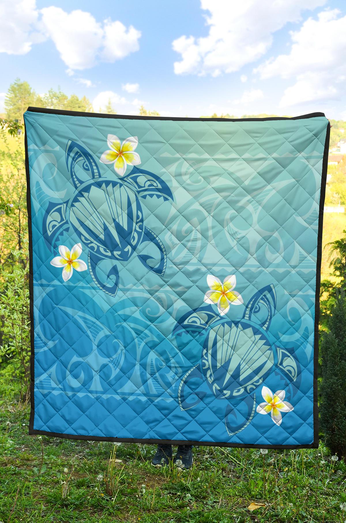 Hawaii Plumeria Deep Blue Turtle Premium Quilt - Polynesian Pride