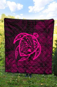 Hawaii Turtle Kanaka Map Hibiscus Poly Premium Quilt - Pink - Polynesian Pride