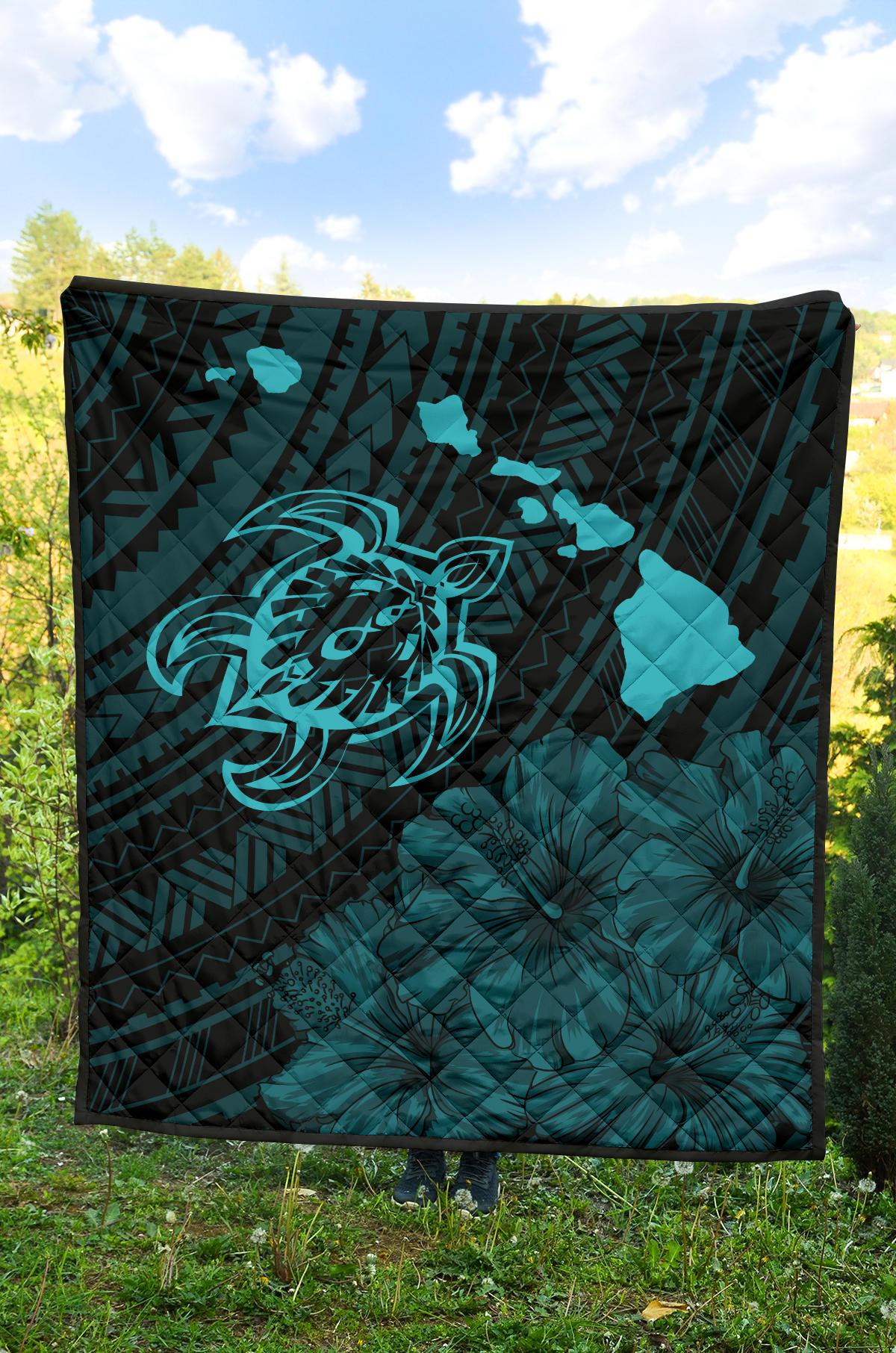 Hawaii Sea Turtle Is Swimming Toward Premium Quilt Blue - Polynesian Pride