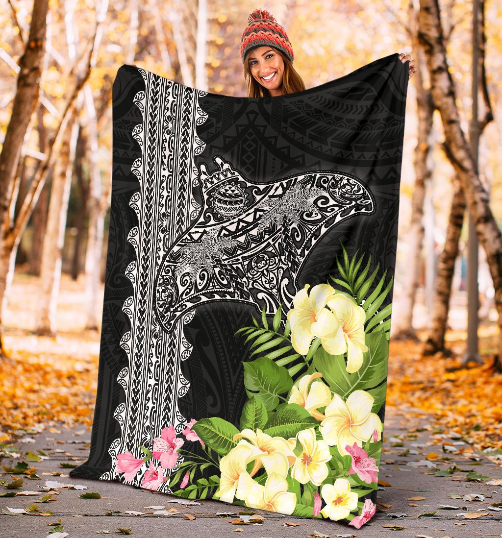 Hawaii Premium Blanket - Mantaray With Hibiscus Flowers - Polynesian Pride