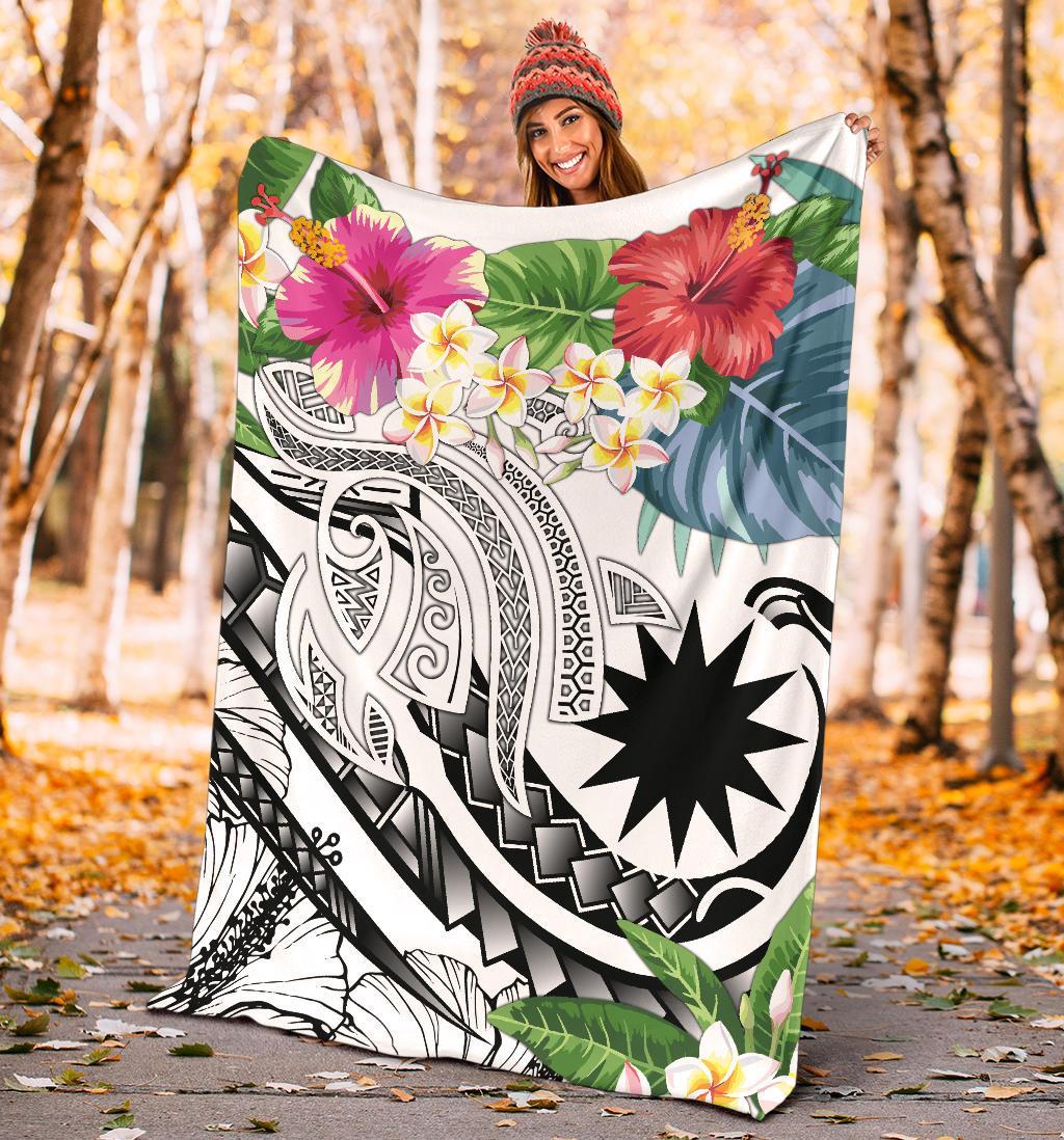 Nauru Polynesian Premium Blanket - Summer Plumeria (White) - Polynesian Pride