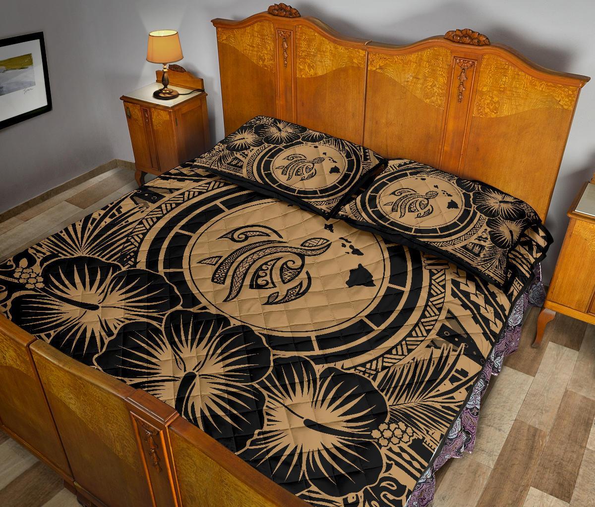 Hawaiian Map Honu Hibiscus Gold Polynesian Quilt Bed Set - Polynesian Pride