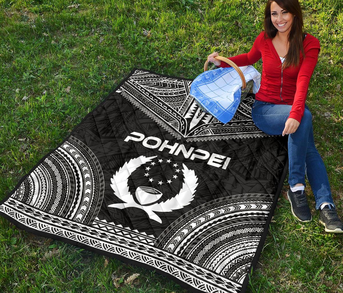 Pohnpei Premium Quilt - Pohnpie Flag Polynesian Chief Black Version - Polynesian Pride