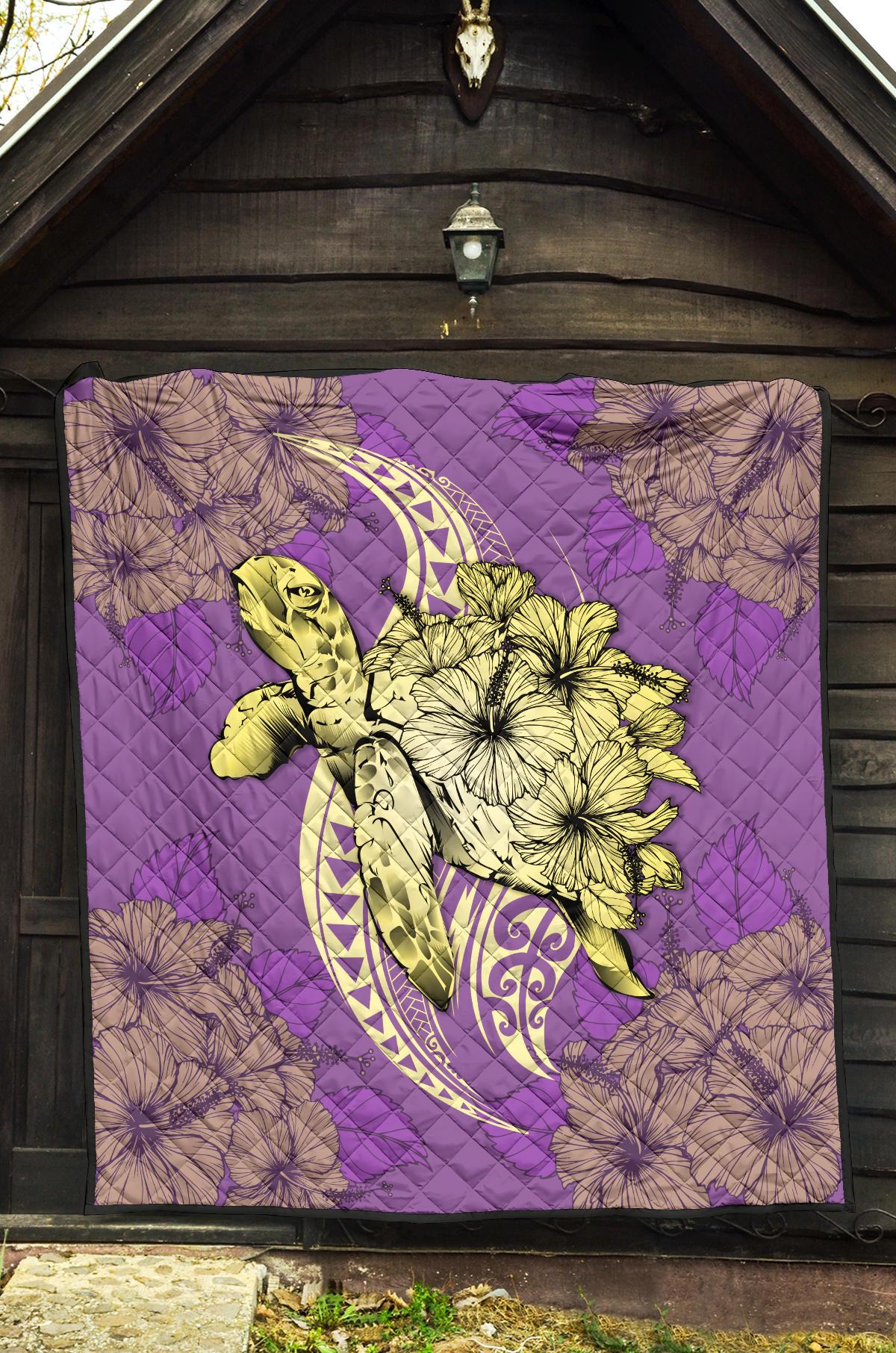Hawaii Polynesian Turtle Hibiscus Premium Quilt - Yellow - Polynesian Pride