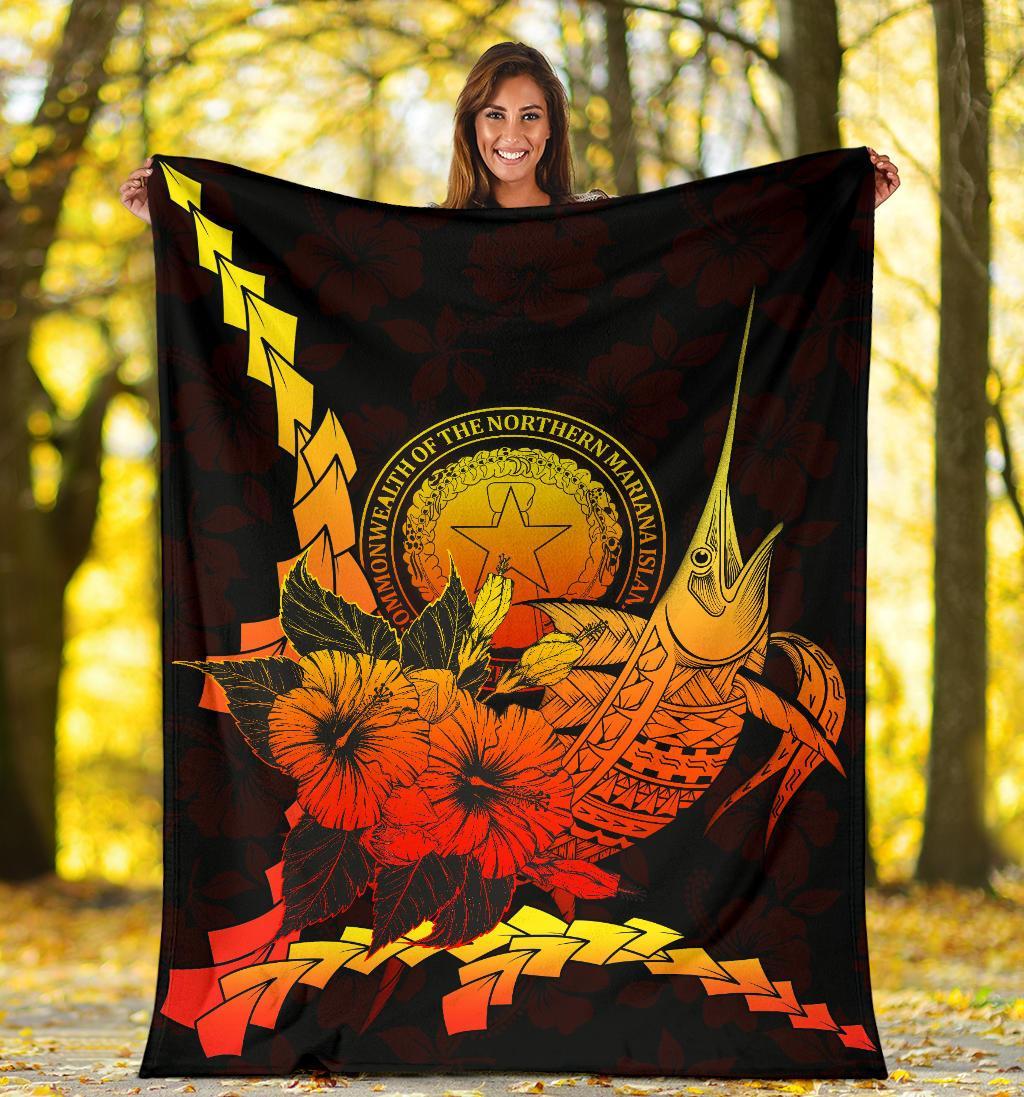 Northern Mariana Islands Polynesian Premium Blanket - Swordfish With Hibiscus - Polynesian Pride