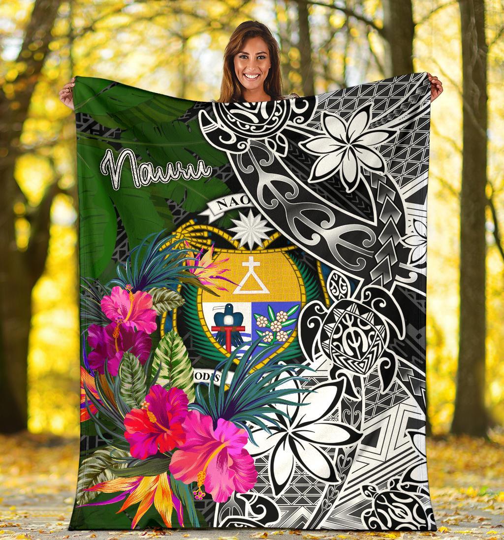 Nauru Premium Blanket - Turtle Plumeria Banana Leaf Crest - Polynesian Pride