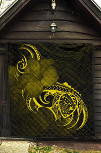 Hawaii Map Turtle Hibiscus Divise Yellow Polynesian Premium Quilt - Polynesian Pride
