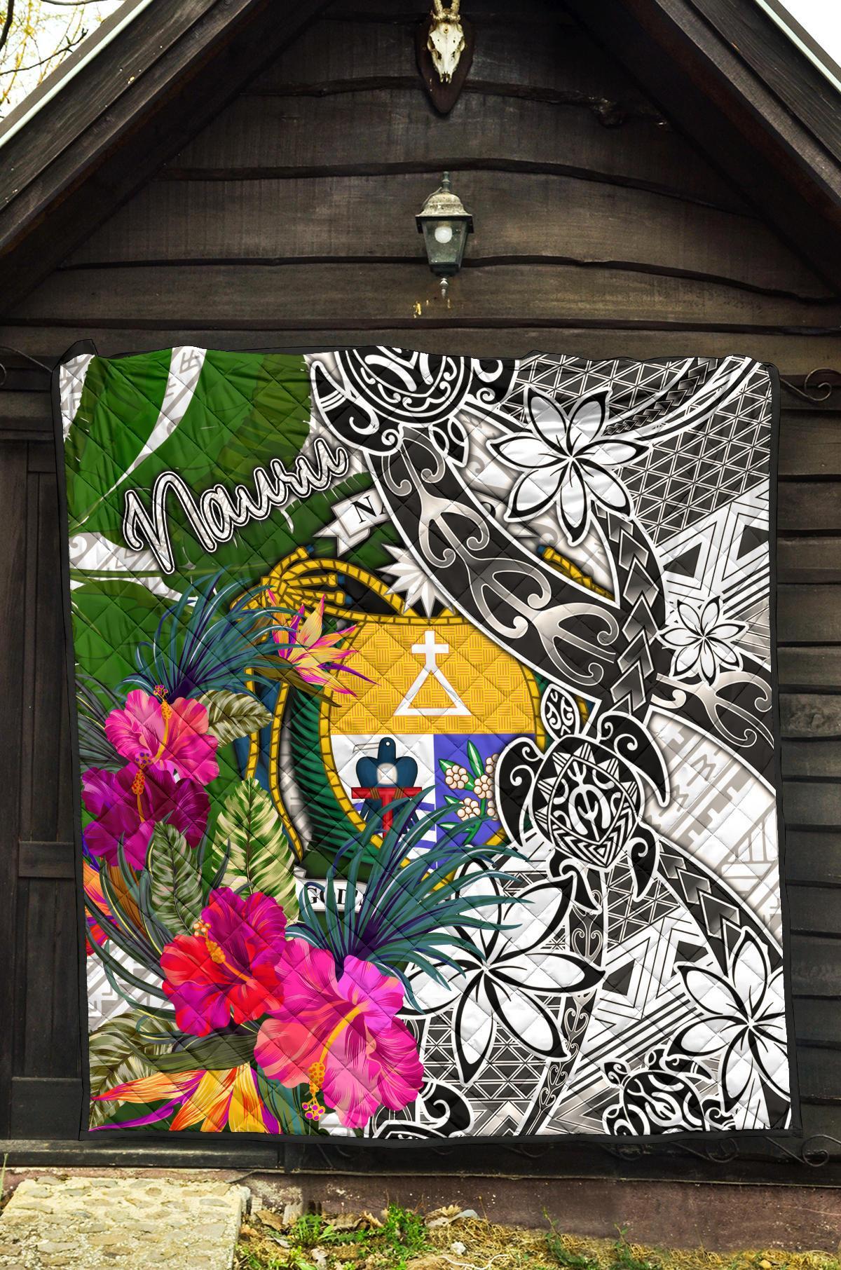 Nauru Premium Quilt White - Turtle Plumeria Banana Leaf Crest - Polynesian Pride