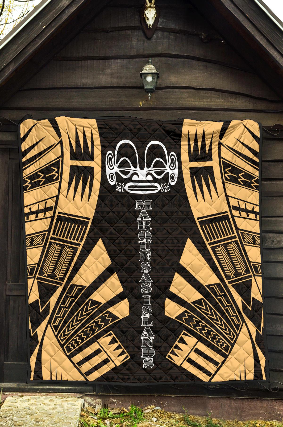 Marquesas Islands Premium Quilt - Marquesas Islands Tiki Face Polynesian Gold Tattoo - Polynesian Pride