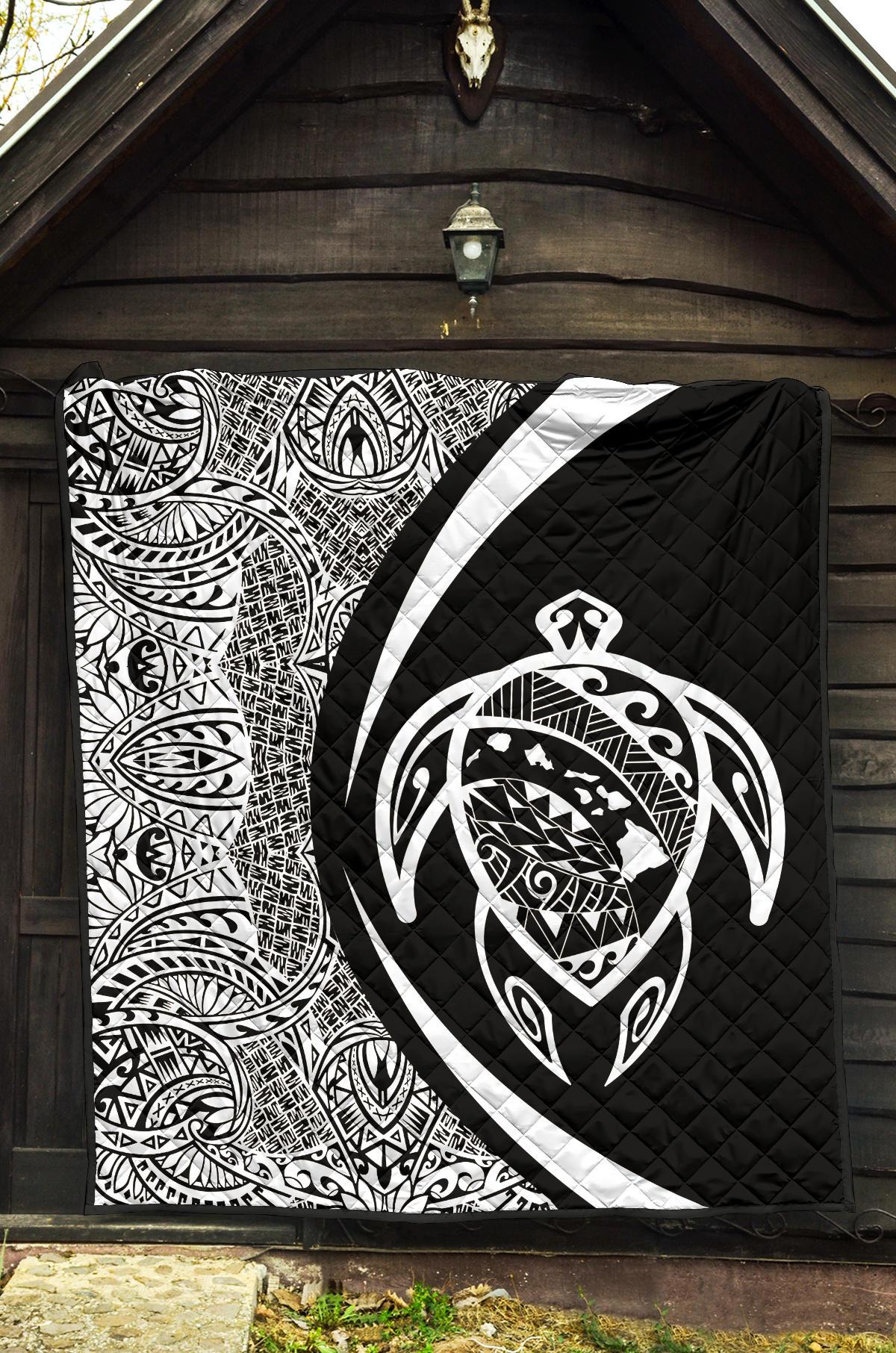 Hawaii Turtle Map Polynesian Premium Quilt - White - Circle Style - Polynesian Pride