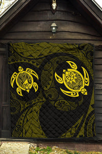 Hawaii Polynesian Turtle Premium Quilt Yellow - Polynesian Pride