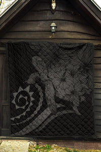 Hawaii Turtle Hibiscus Polynesian Vintage Premium Quilt - Gray - Polynesian Pride