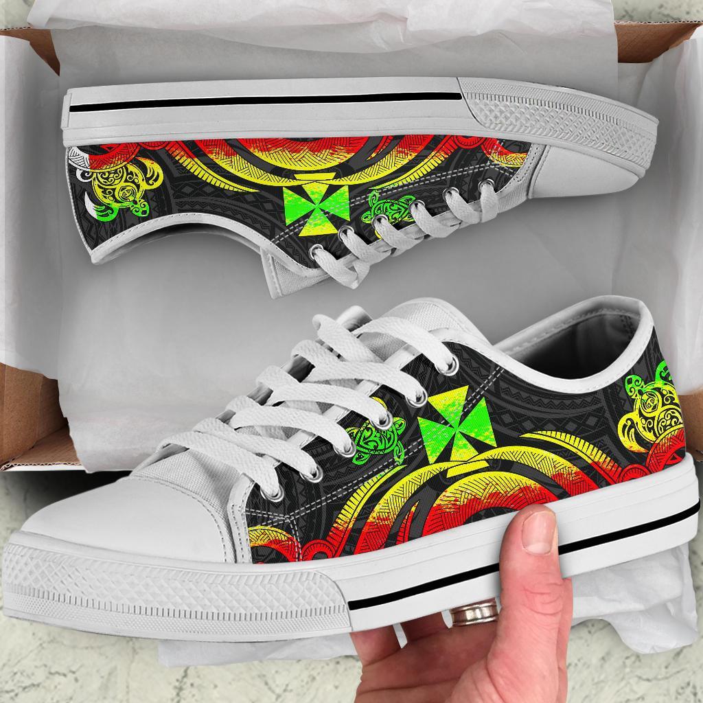 Wallis and Futuna Low Top Canvas Shoes - Reggae Tentacle Turtle - Polynesian Pride