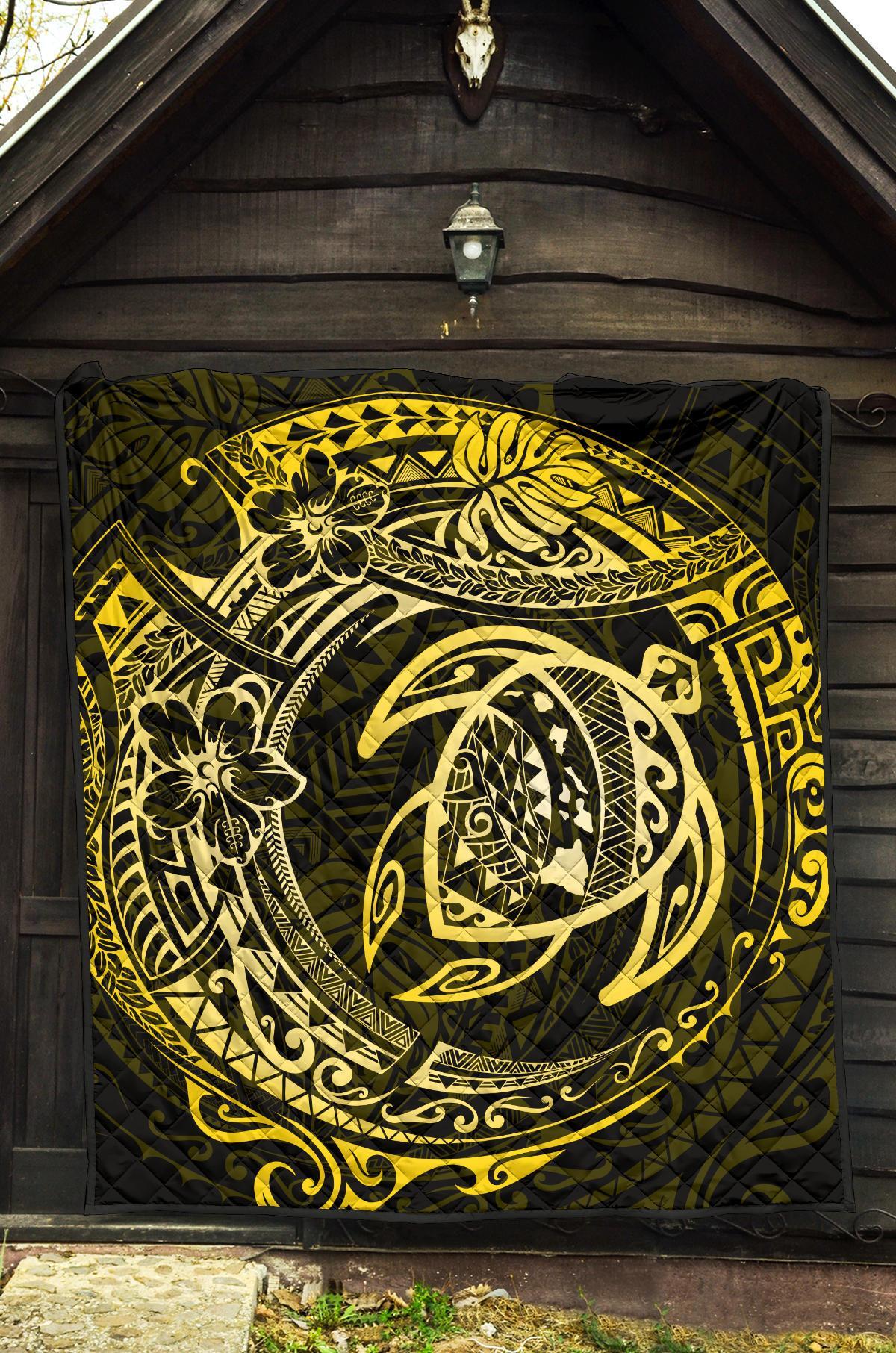 Hawaiian Turtle Polynesian Yellow Premium Quilt - Polynesian Pride