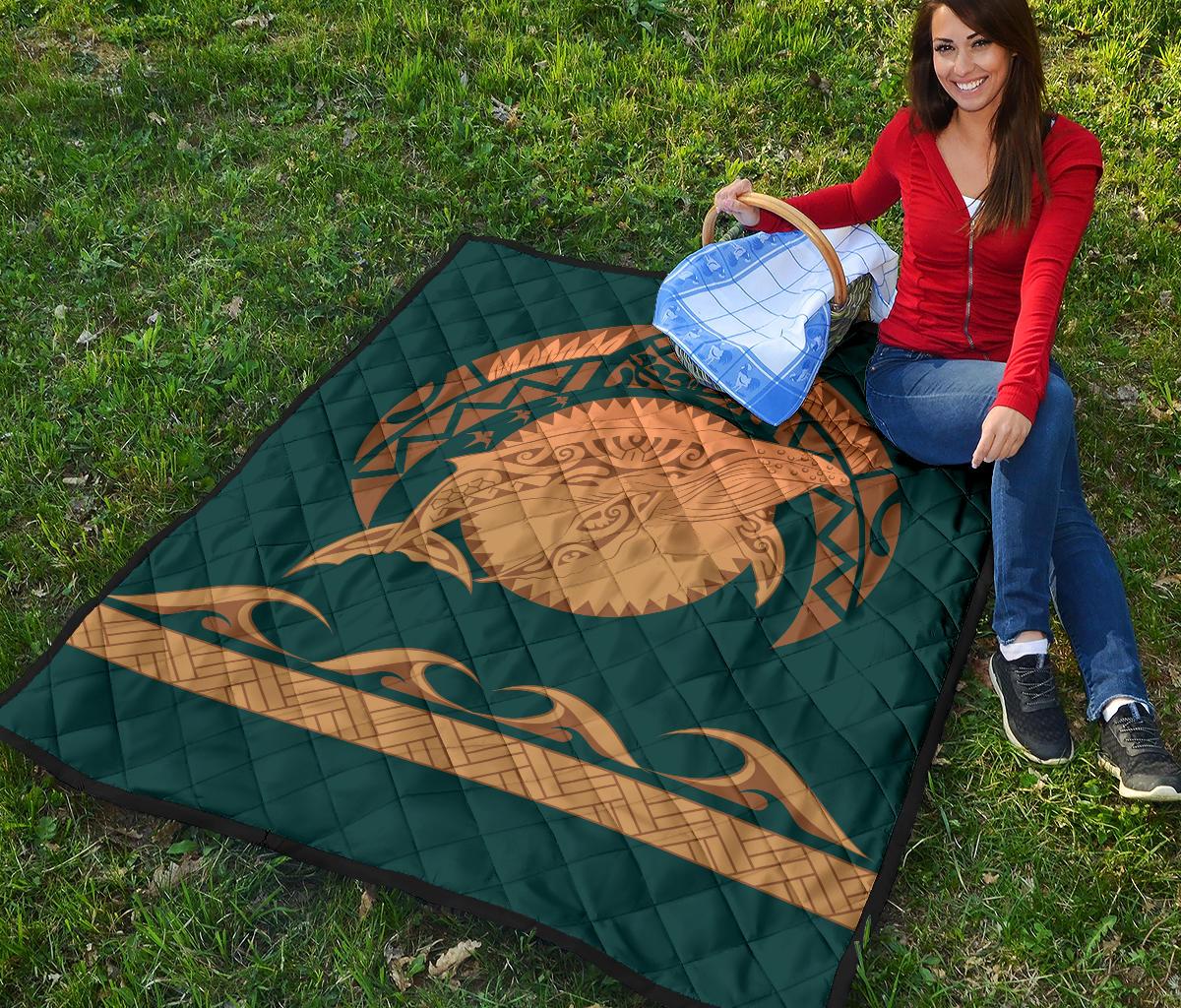 Polynesian Shark Hawaii Premium Quilt - Hi Style - Polynesian Pride
