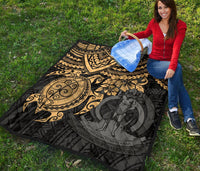 Vanuatu Polynesian Premium Quilt - Vanuatu Coat Of Arms & Gold Turtle Hibiscus - Polynesian Pride