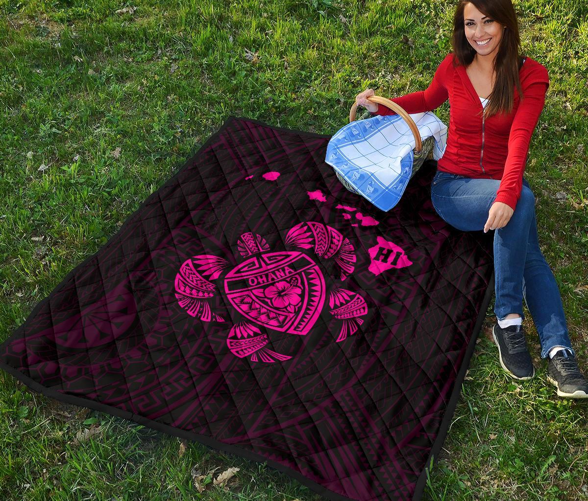 Hawaii Turtle Hibicus Map Premium Quilt - Pink - Polynesian Pride