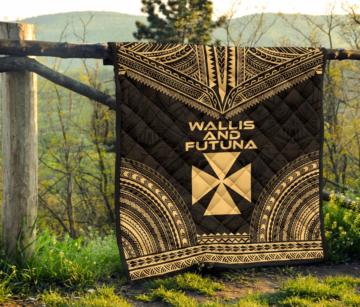 Wallis And Futuna Premium Quilt - Wallis And Futuna Coat Of Arms Polynesian Chief Gold Version - Polynesian Pride