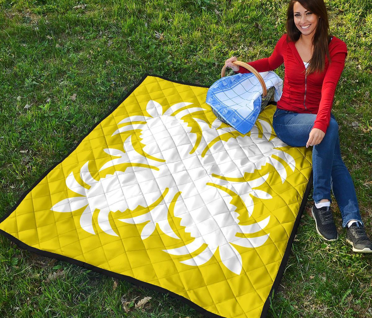 Hawaiian Premium Quilt Royal Pattern - Yellow - A2 Style - Polynesian Pride