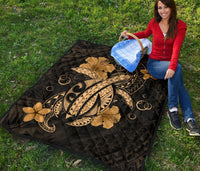 Hawaii Turtle Flower Polynesian Premium Quilt - Gold - Polynesian Pride
