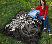 Hawaii Polynesian Premium Quilt - Kanaka Maoli & White Turtle Hibiscus - Polynesian Pride