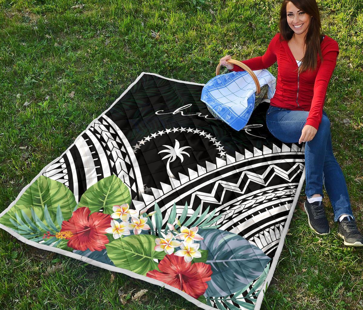 Chuuk Premium Quilt - Chuuk Coat of Arms & Polynesian Tropical Flowers White - Polynesian Pride