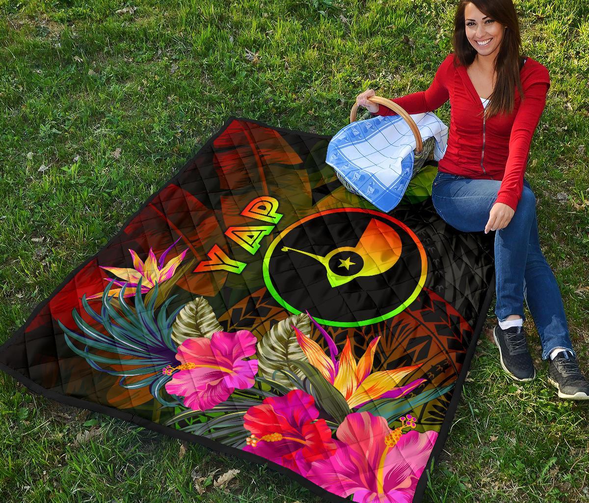 YAP Polynesian Premium Quilt - Hibiscus and Banana Leaves - Polynesian Pride