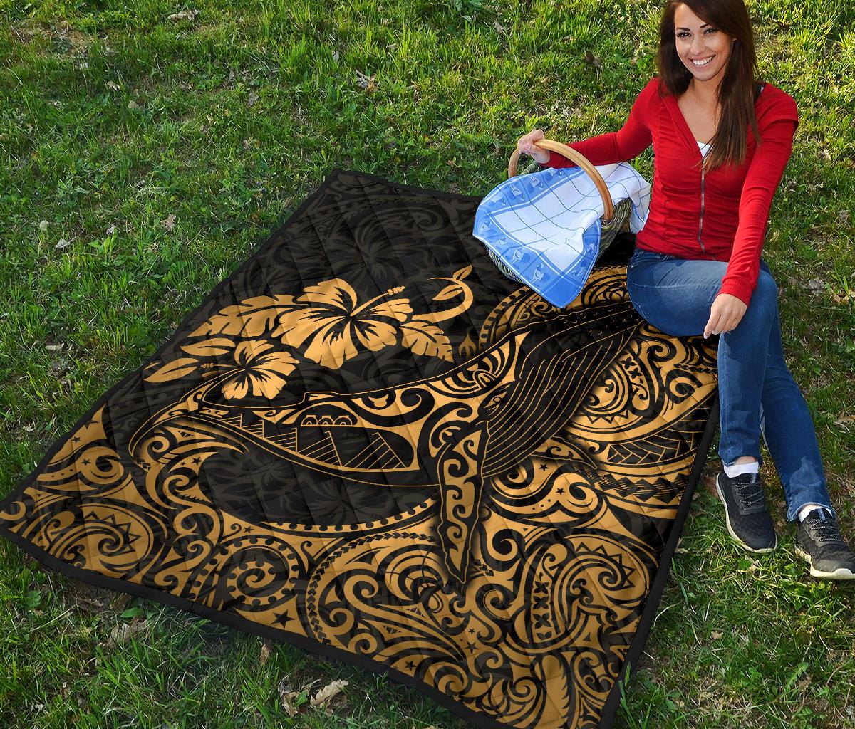 Polynesian Hawaii Premium Quilt - Polynesian Golden Humpback Whale - Polynesian Pride
