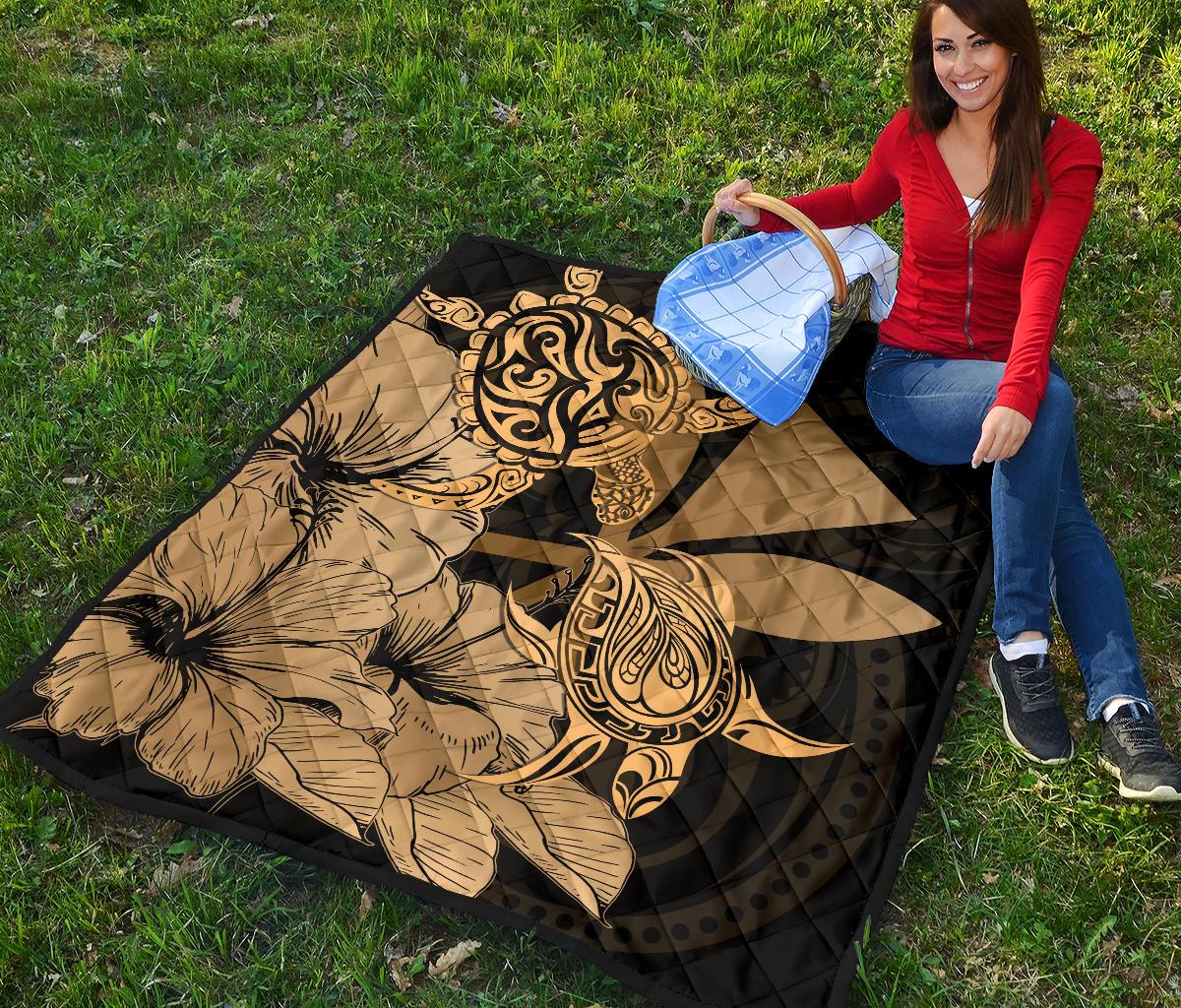 Hawaii Turtle Premium Quilt Polynesian Hibiscus Art Ver 2.0 Gold AH - Polynesian Pride