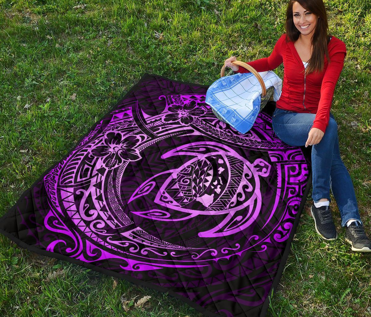 Hawaiian Turtle Polynesian Purple Premium Quilt - Polynesian Pride