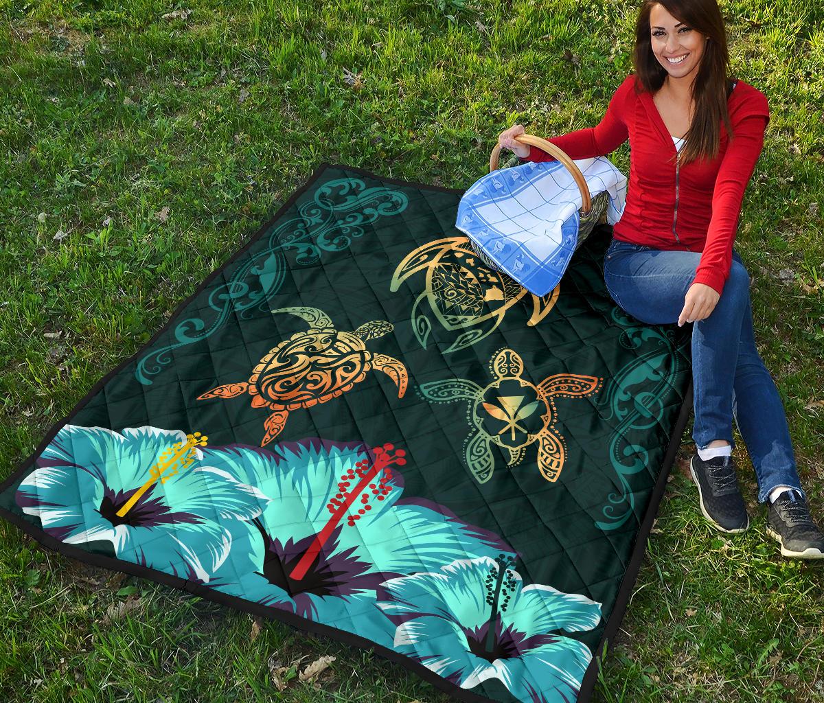 Hawaii Map Turtle Hibiscus Polynesian Luxury Premium Quilt - Honu Ohana - Polynesian Pride
