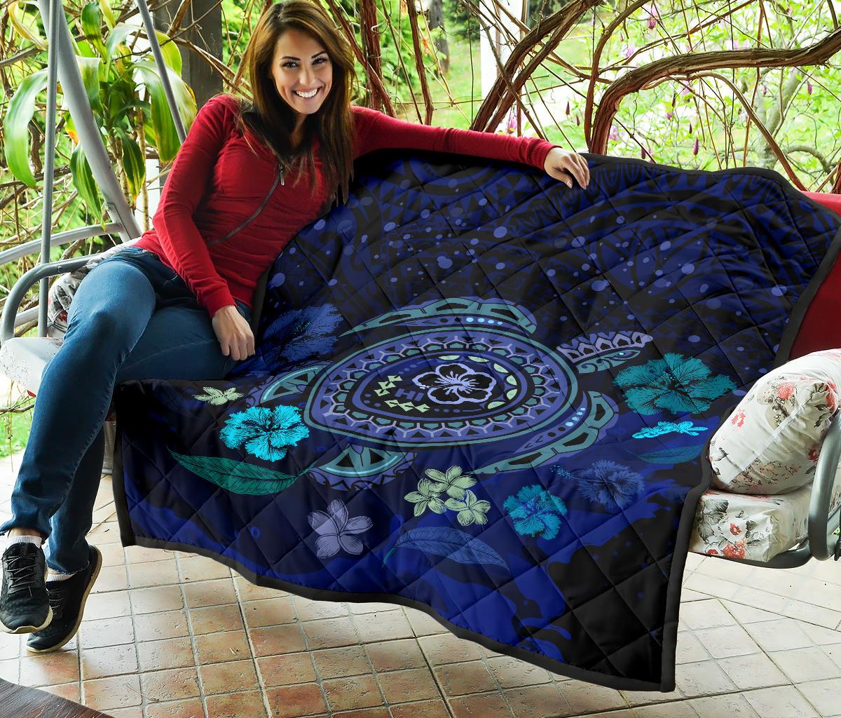 Hawaiian Blue Ocean Honu And Flowers Premium Quilt - Polynesian Pride