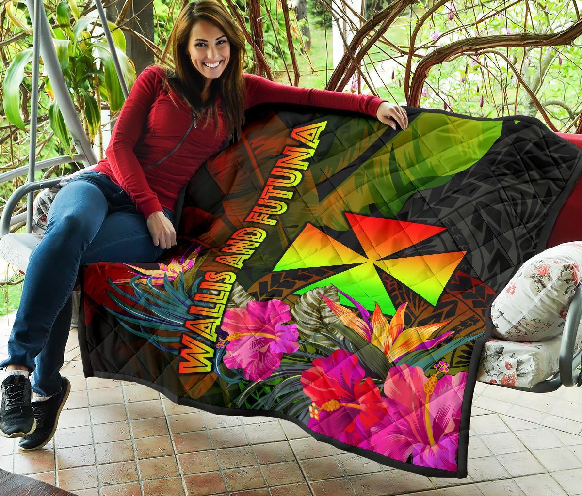 Wallis and Futuna Polynesian Premium Quilt - Hibiscus and Banana Leaves - Polynesian Pride