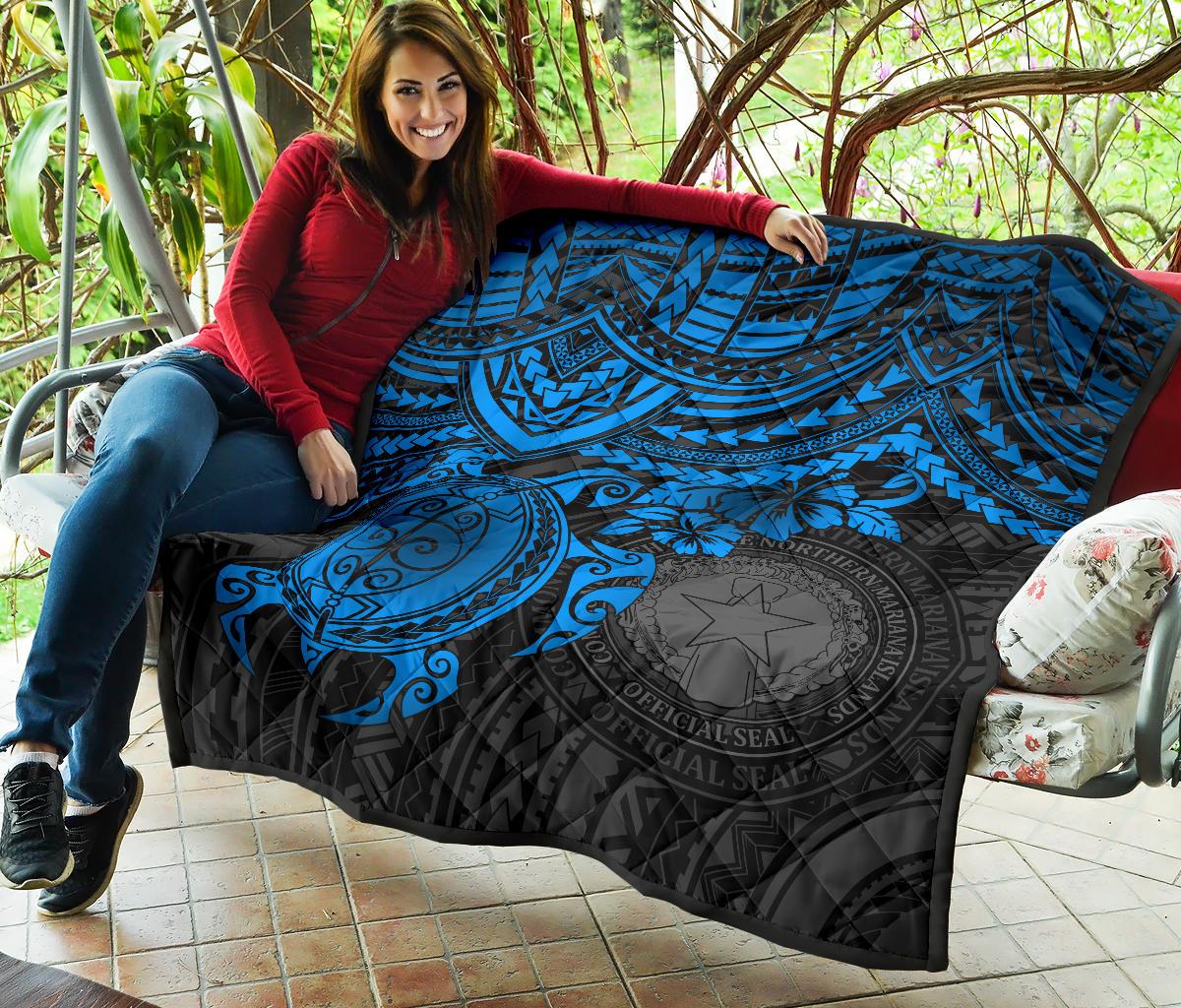 Northern Mariana Islands Polynesian Premium Quilt - Northern Mariana Islands Seal & Blue Turtle Hibiscus - Polynesian Pride