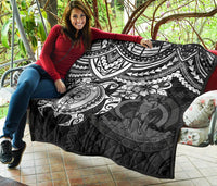 Vanuatu Polynesian Premium Quilt - Vanuatu Coat Of Arms & White Turtle Hibiscus - Polynesian Pride